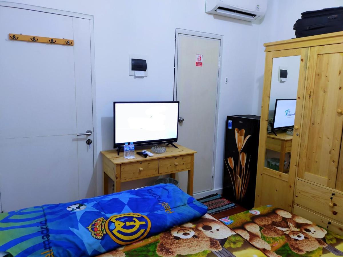 Aero Room Tangerang Buitenkant foto